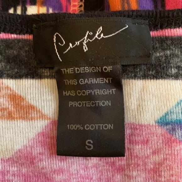 Graphic print mini dress by profile. - Picture 9 of 10